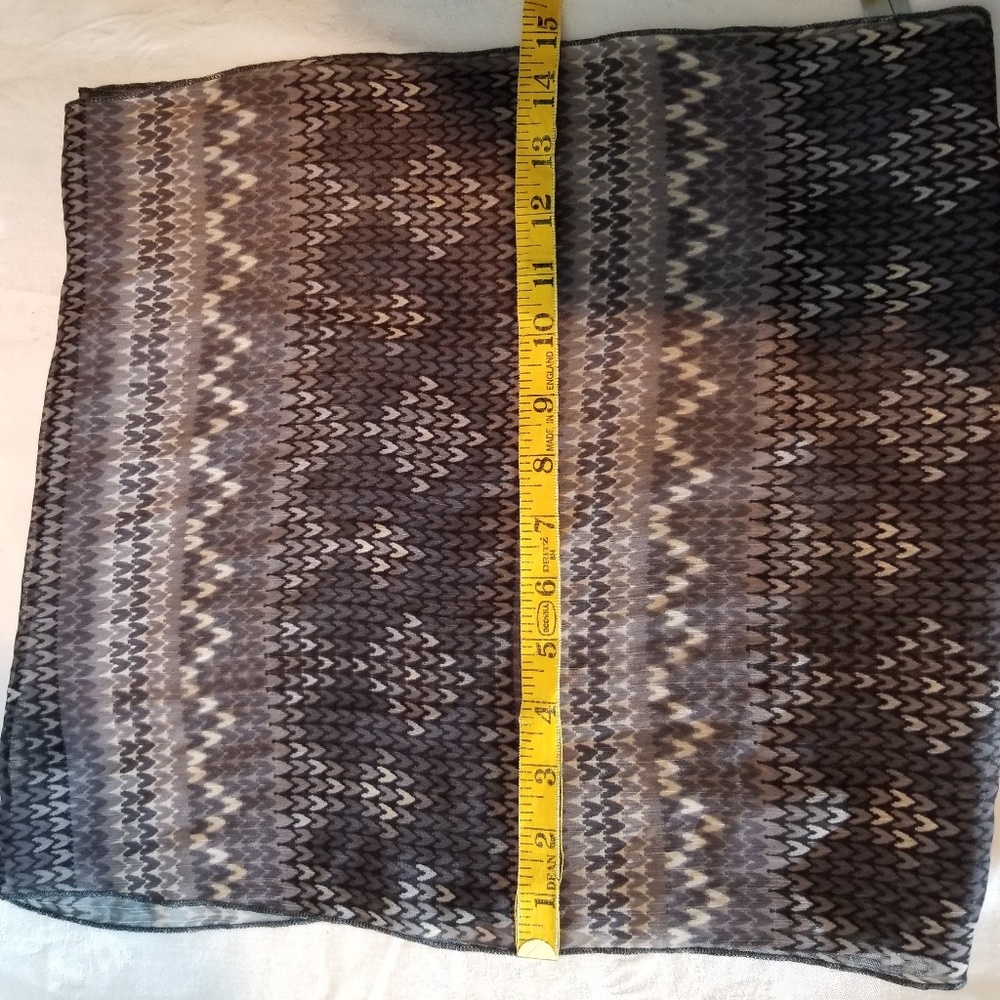 Heart pattern infinity scarf - Picture 3 of 3